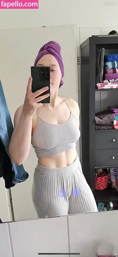 einfachnurchristiinaa Onlyfans Photo Gallery 