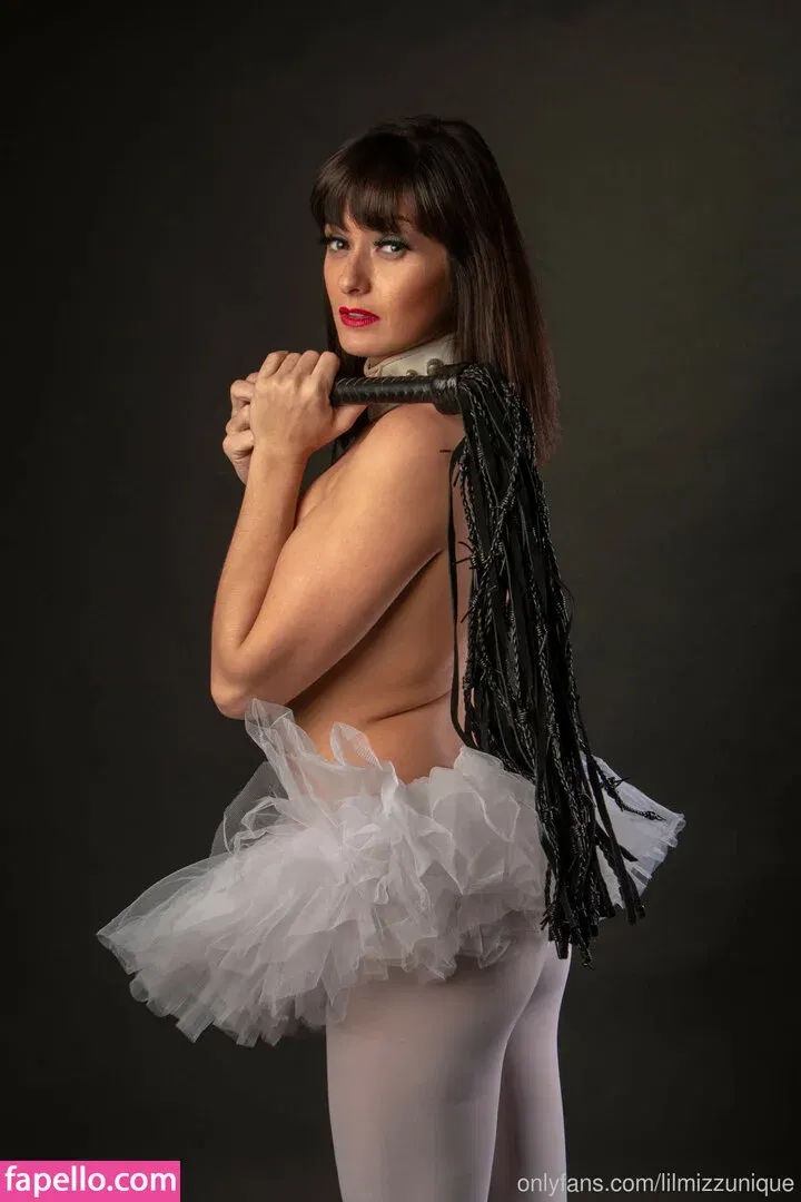 lilmizzunique Onlyfans Photo Gallery 