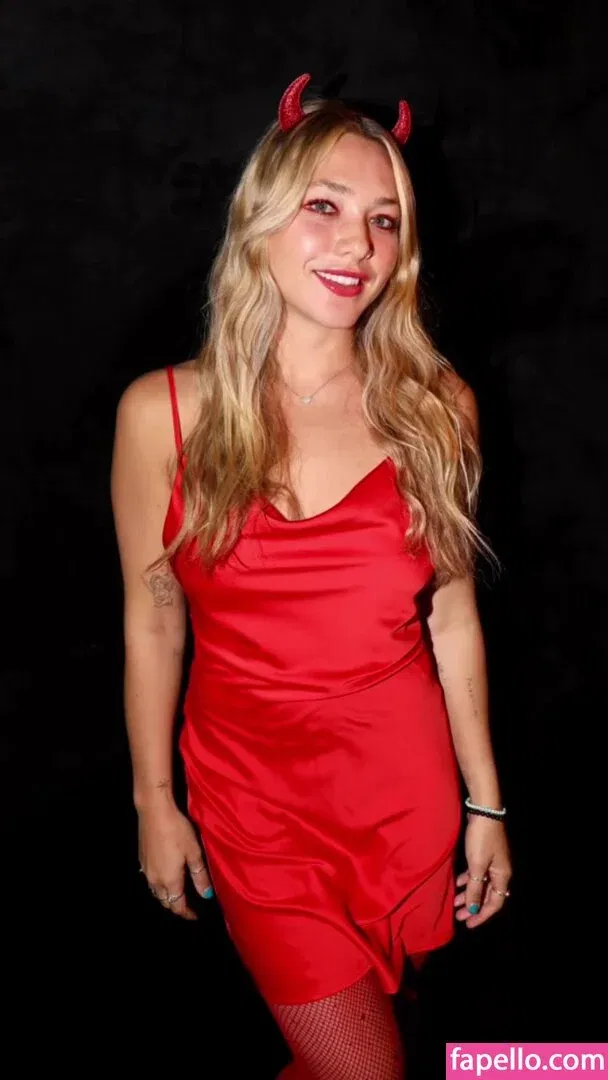 Lili Sepe Onlyfans Photo Gallery 