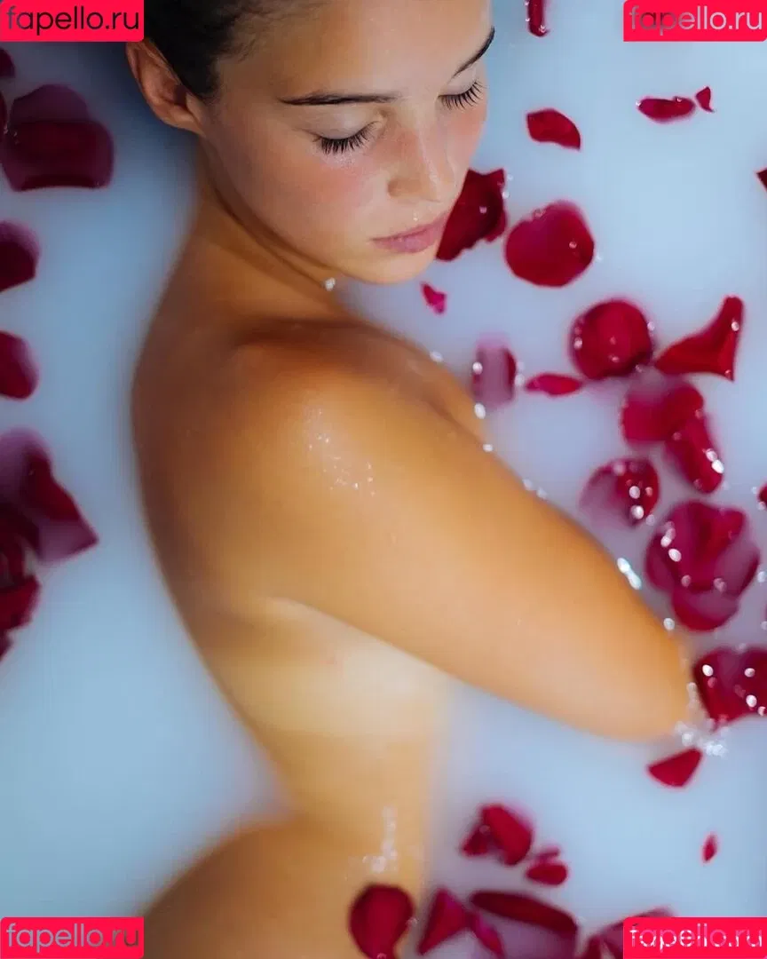 Alba Baptista Onlyfans Photo Gallery 