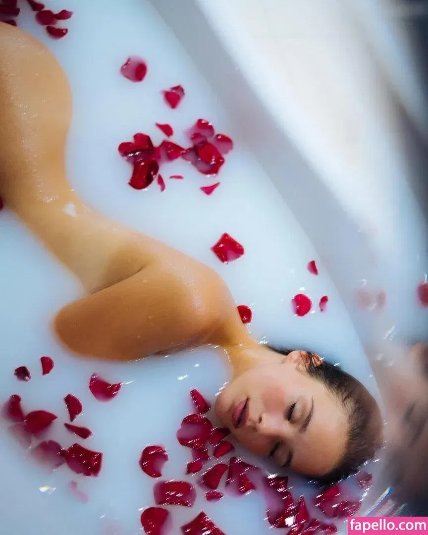 Alba Baptista Onlyfans Photo Gallery 