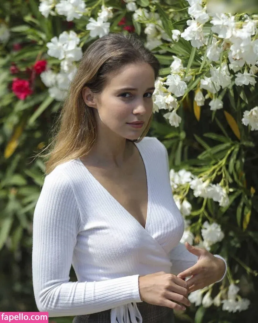 Alba Baptista Onlyfans Photo Gallery 