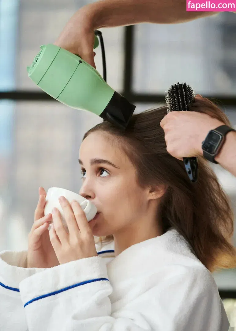 Alba Baptista Onlyfans Photo Gallery 