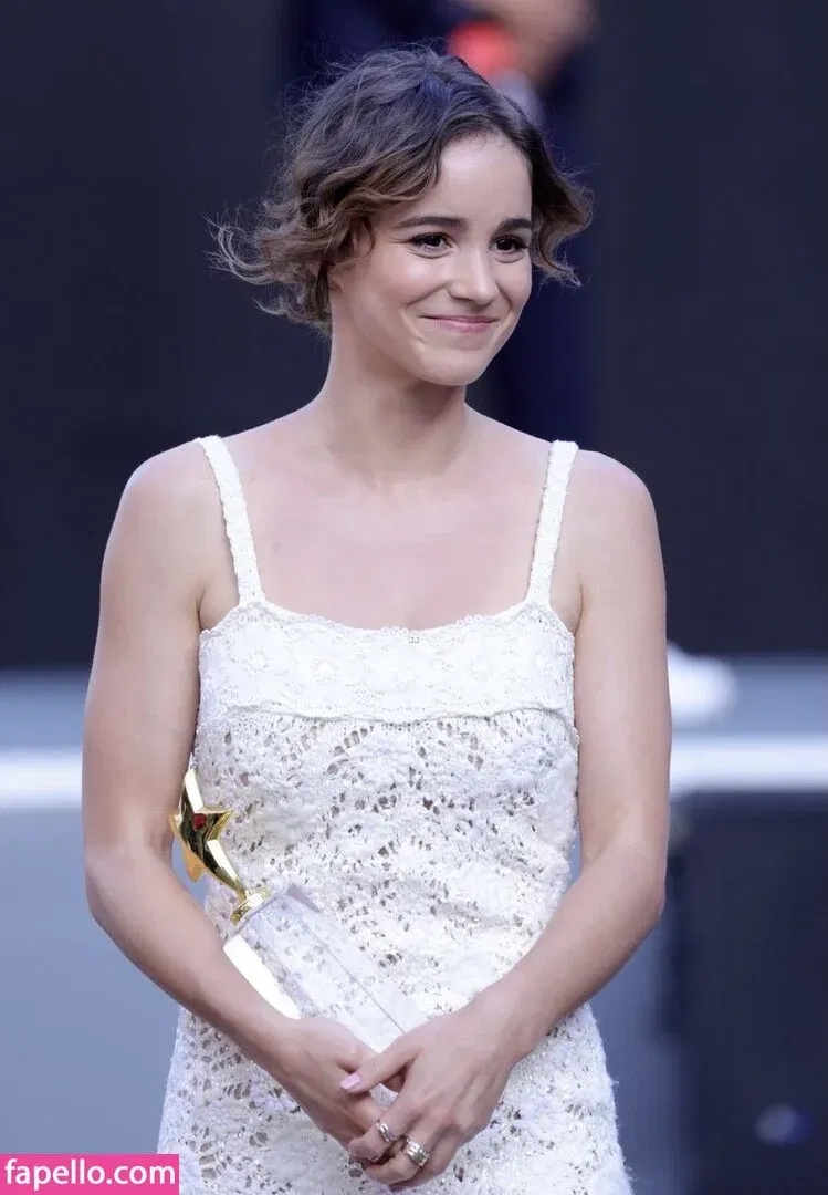 Alba Baptista Onlyfans Photo Gallery 