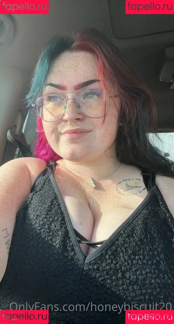 honeybiscuit20 Onlyfans Photo Gallery 