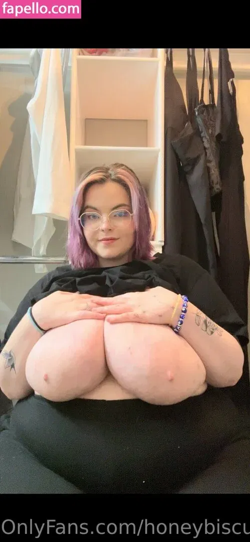 honeybiscuit20 Onlyfans Photo Gallery 