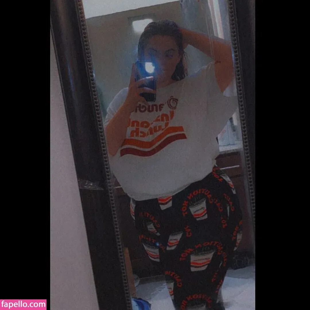 honeybiscuit20 Onlyfans Photo Gallery 