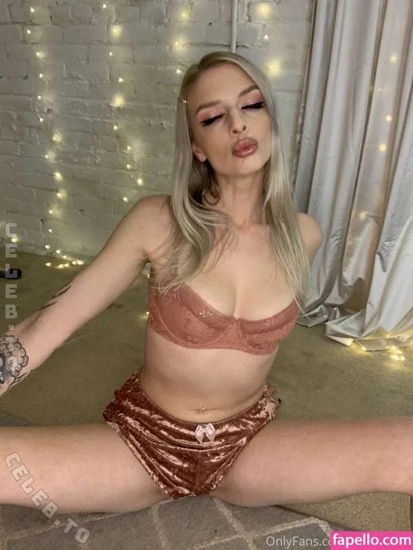 babylalaaa Onlyfans Photo Gallery 