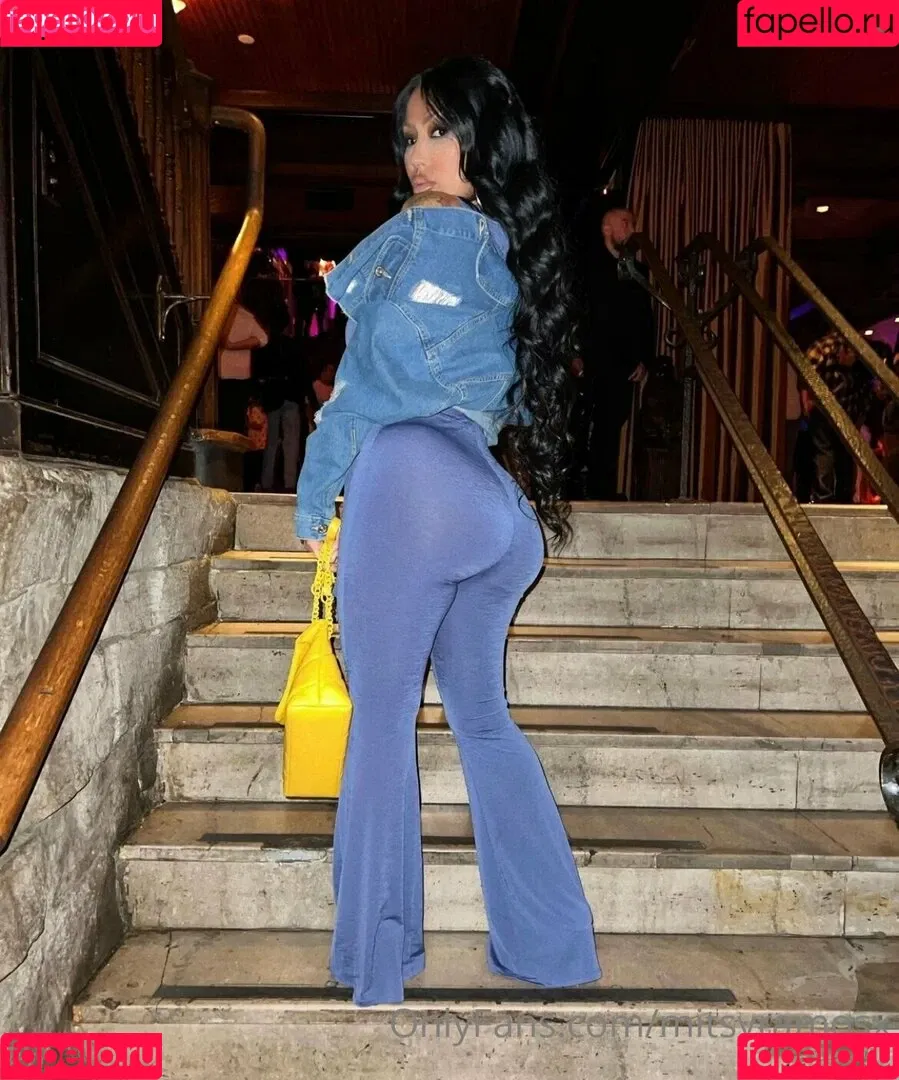 mitsyramosx Onlyfans Photo Gallery 
