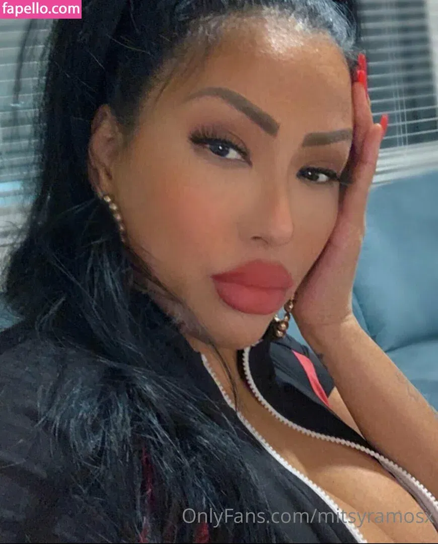 mitsyramosx Onlyfans Photo Gallery 
