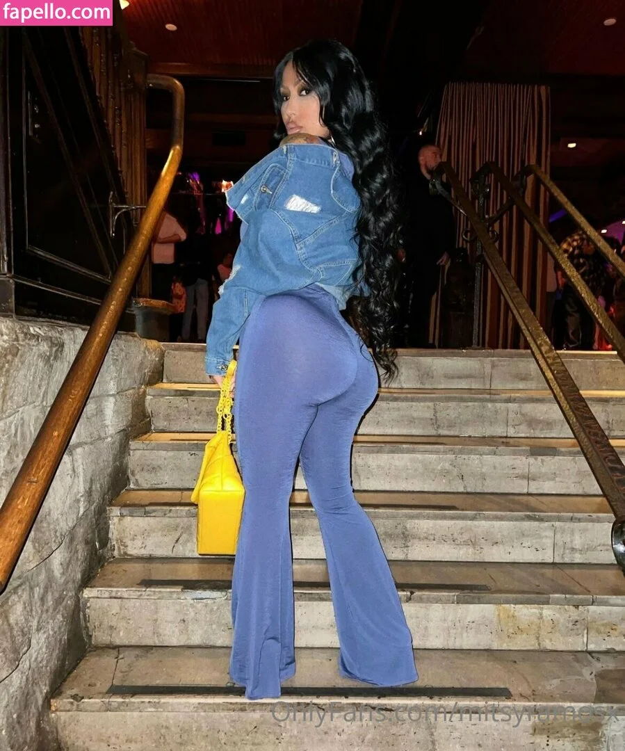 mitsyramosx Onlyfans Photo Gallery 