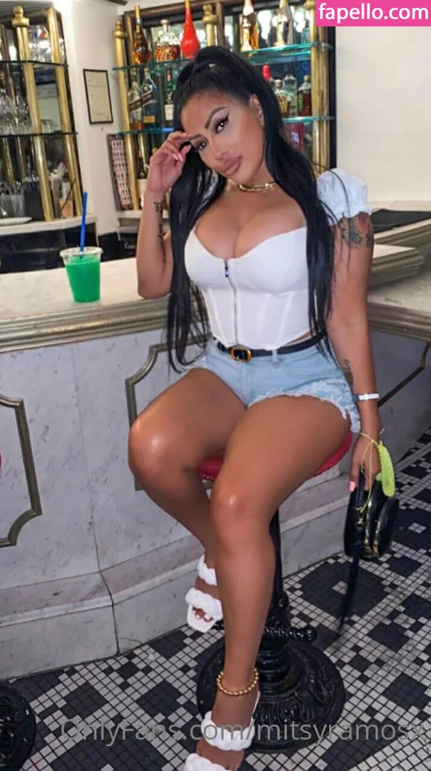 mitsyramosx Onlyfans Photo Gallery 