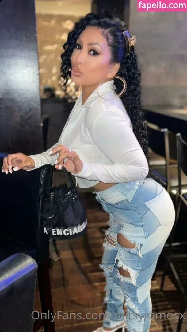 mitsyramosx Onlyfans Photo Gallery 