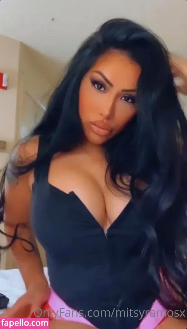 mitsyramosx Onlyfans Photo Gallery 
