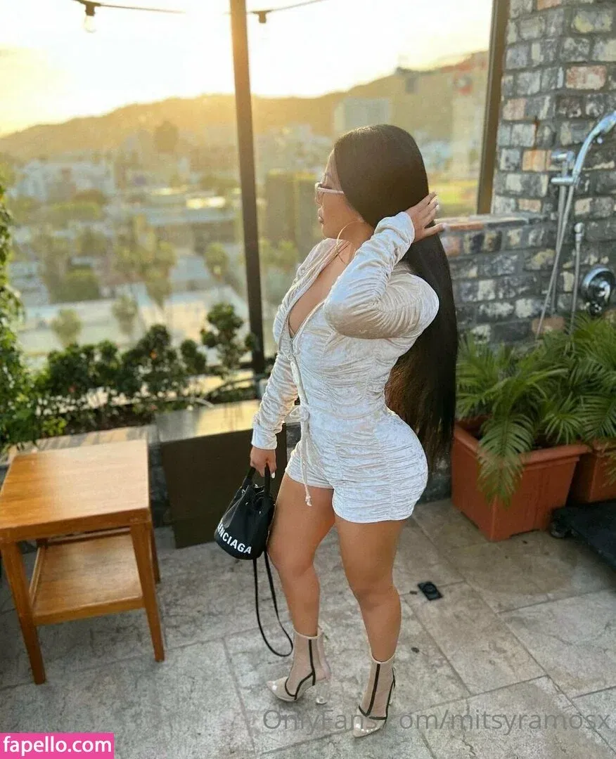 mitsyramosx Onlyfans Photo Gallery 