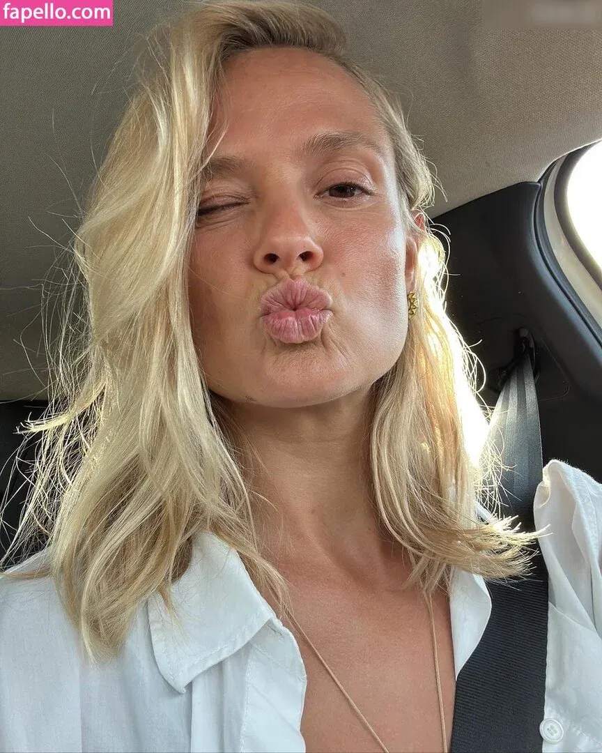 Pia Stutzenstein Onlyfans Photo Gallery 