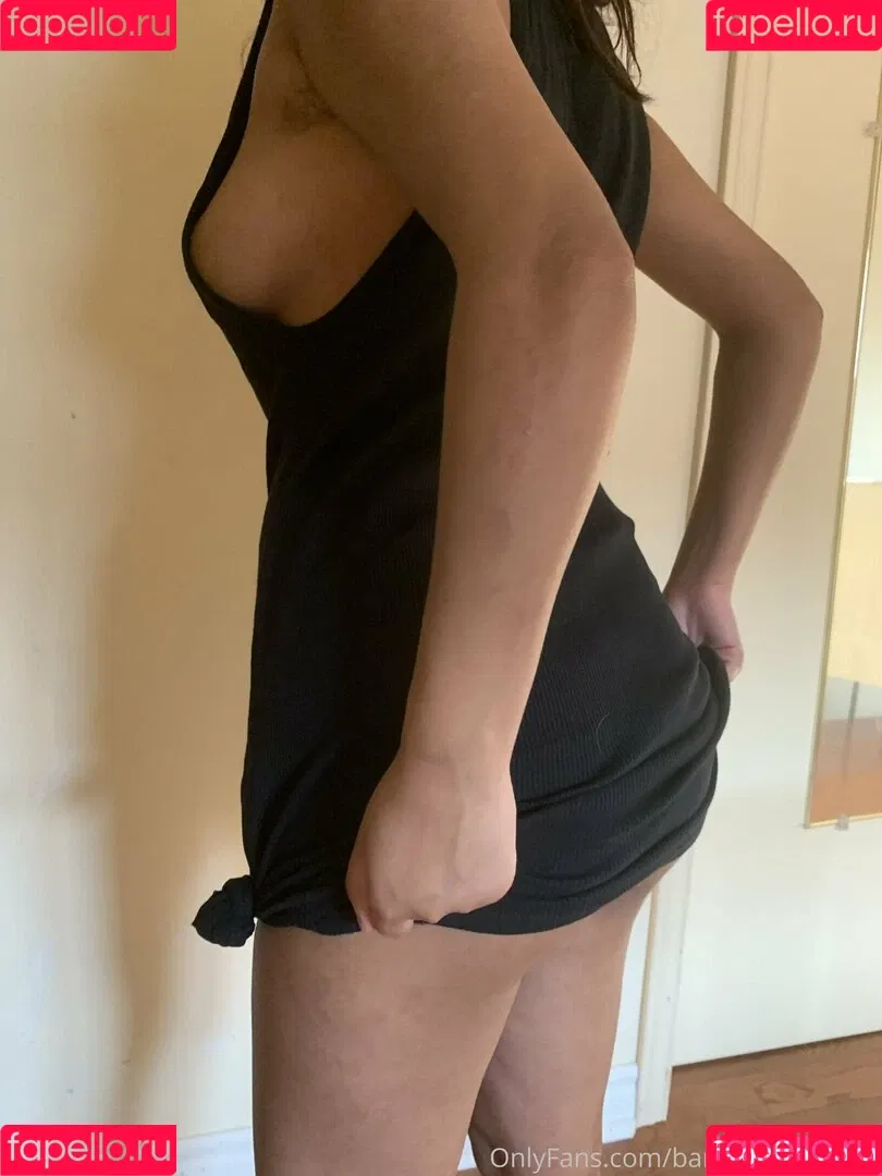 barelylegalhabibi Onlyfans Photo Gallery 