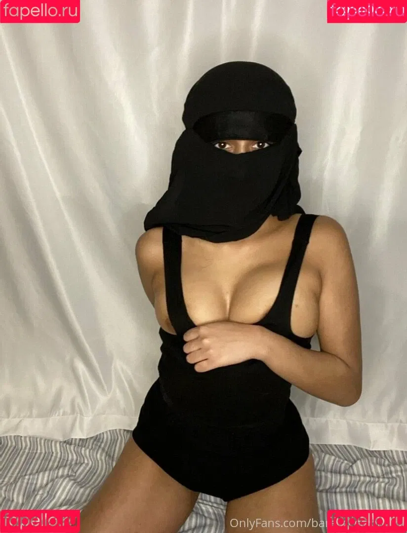 barelylegalhabibi Onlyfans Photo Gallery 