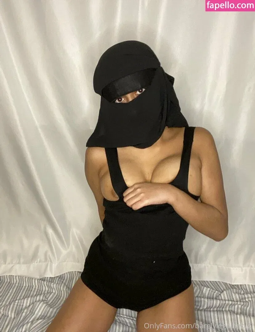 barelylegalhabibi Onlyfans Photo Gallery 
