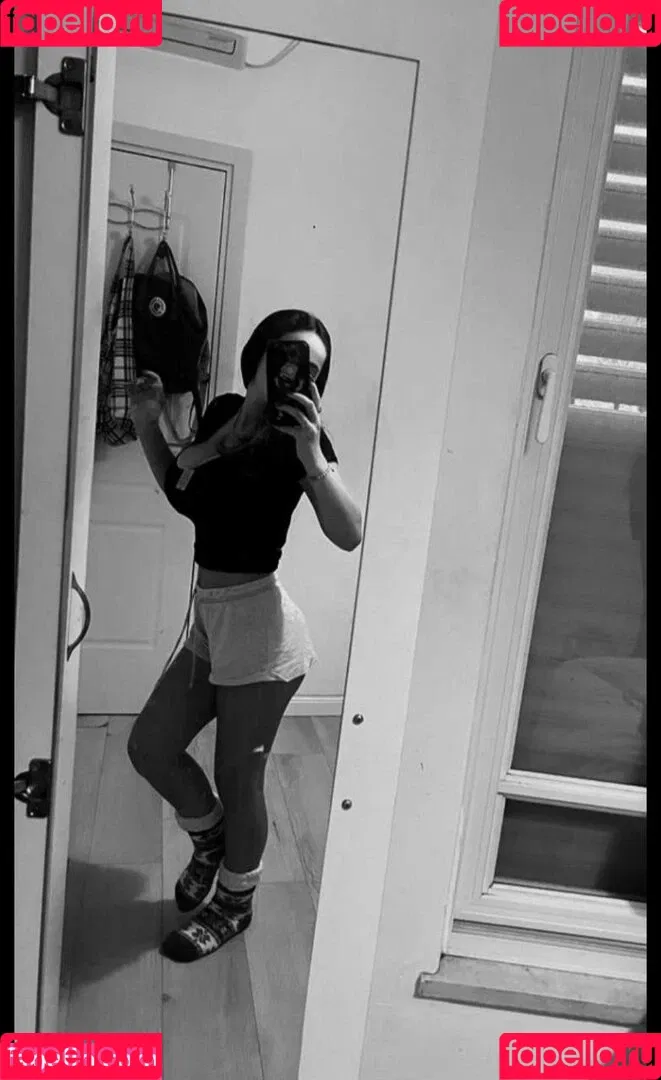 Pelegsaar Onlyfans Photo Gallery 