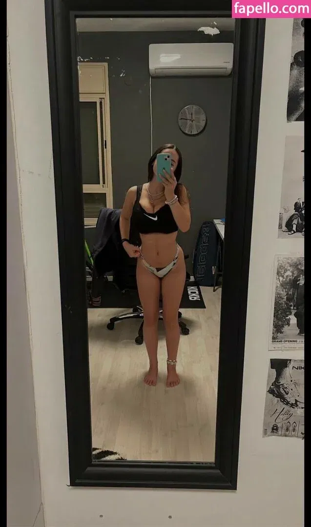 Pelegsaar Onlyfans Photo Gallery 