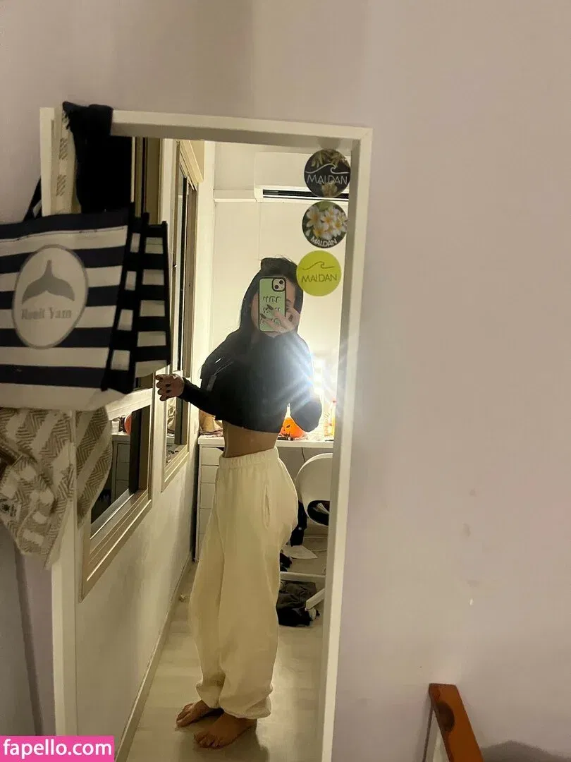 Pelegsaar Onlyfans Photo Gallery 