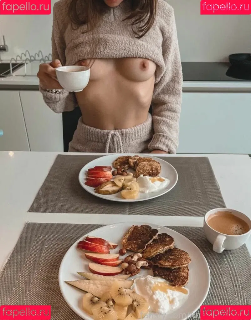 AnaBloomxox Onlyfans Photo Gallery 