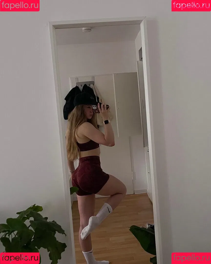 Lisa.lth Onlyfans Photo Gallery 