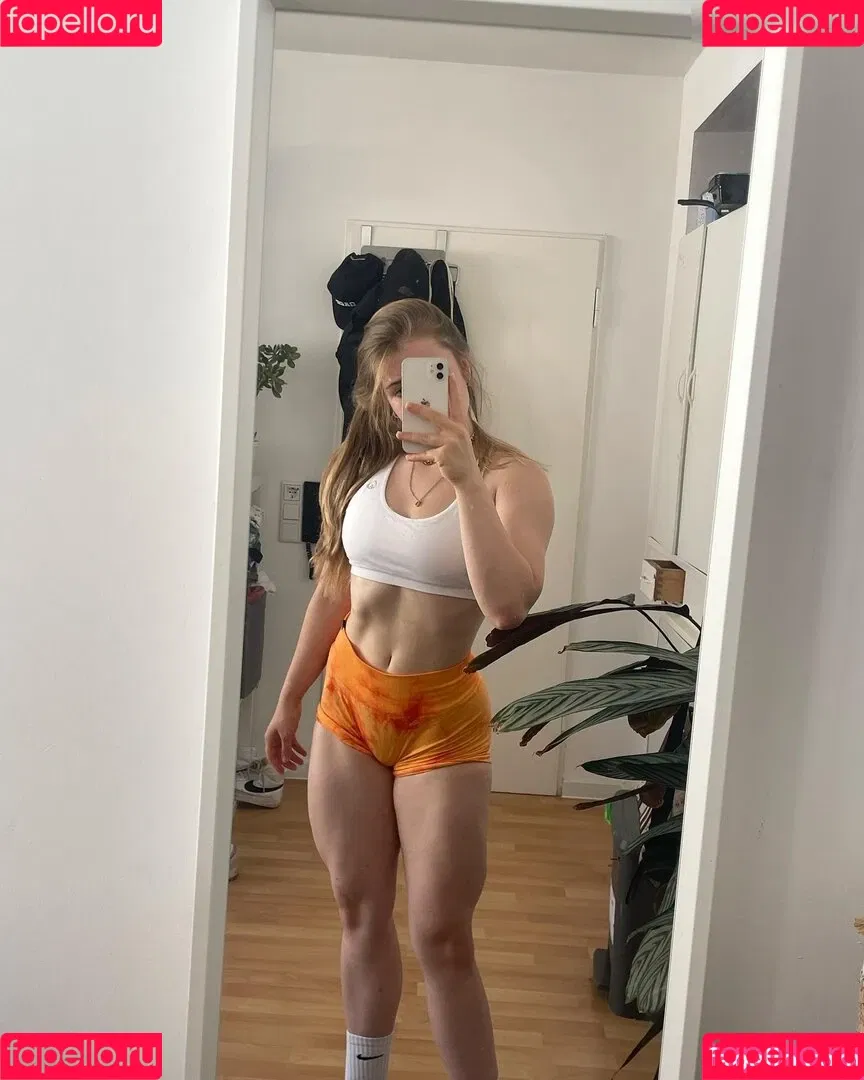 Lisa.lth Onlyfans Photo Gallery 