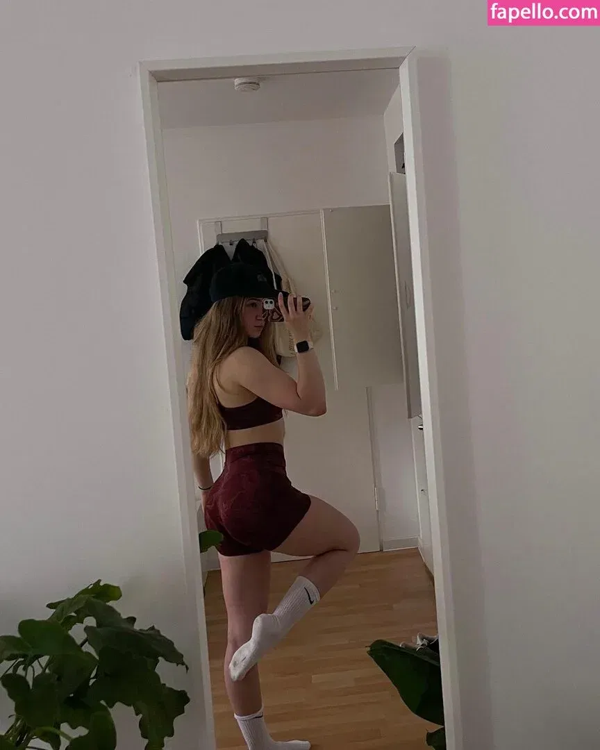 Lisa.lth Onlyfans Photo Gallery 