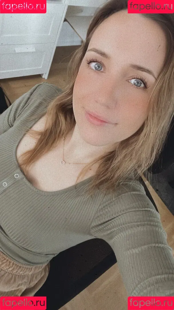 Sissor Onlyfans Photo Gallery 