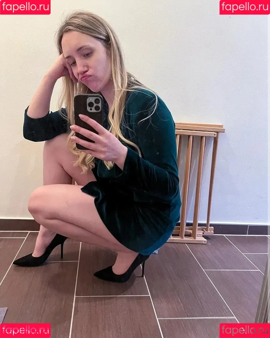 Sissor Onlyfans Photo Gallery 