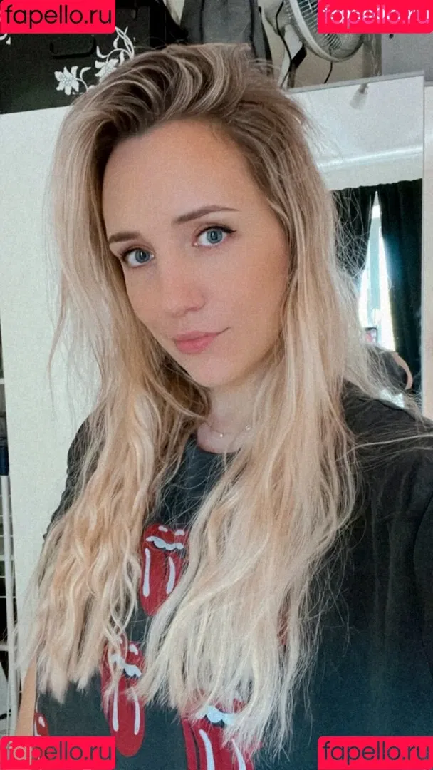 Sissor Onlyfans Photo Gallery 
