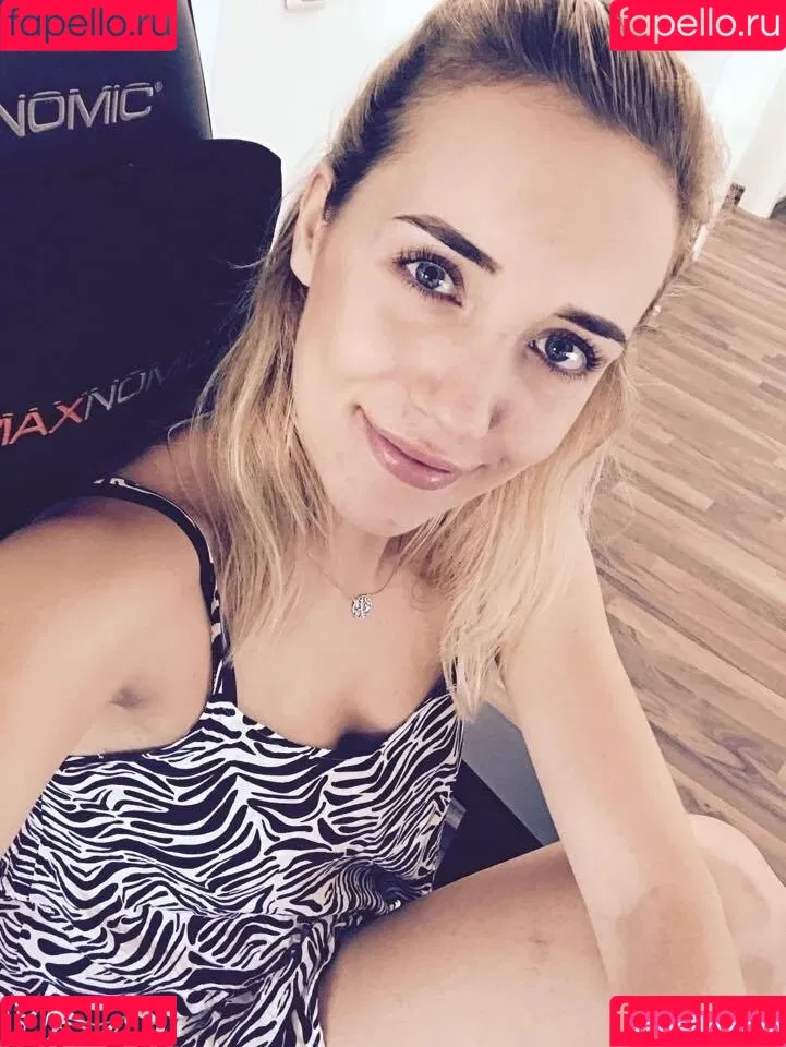 Sissor Onlyfans Photo Gallery 