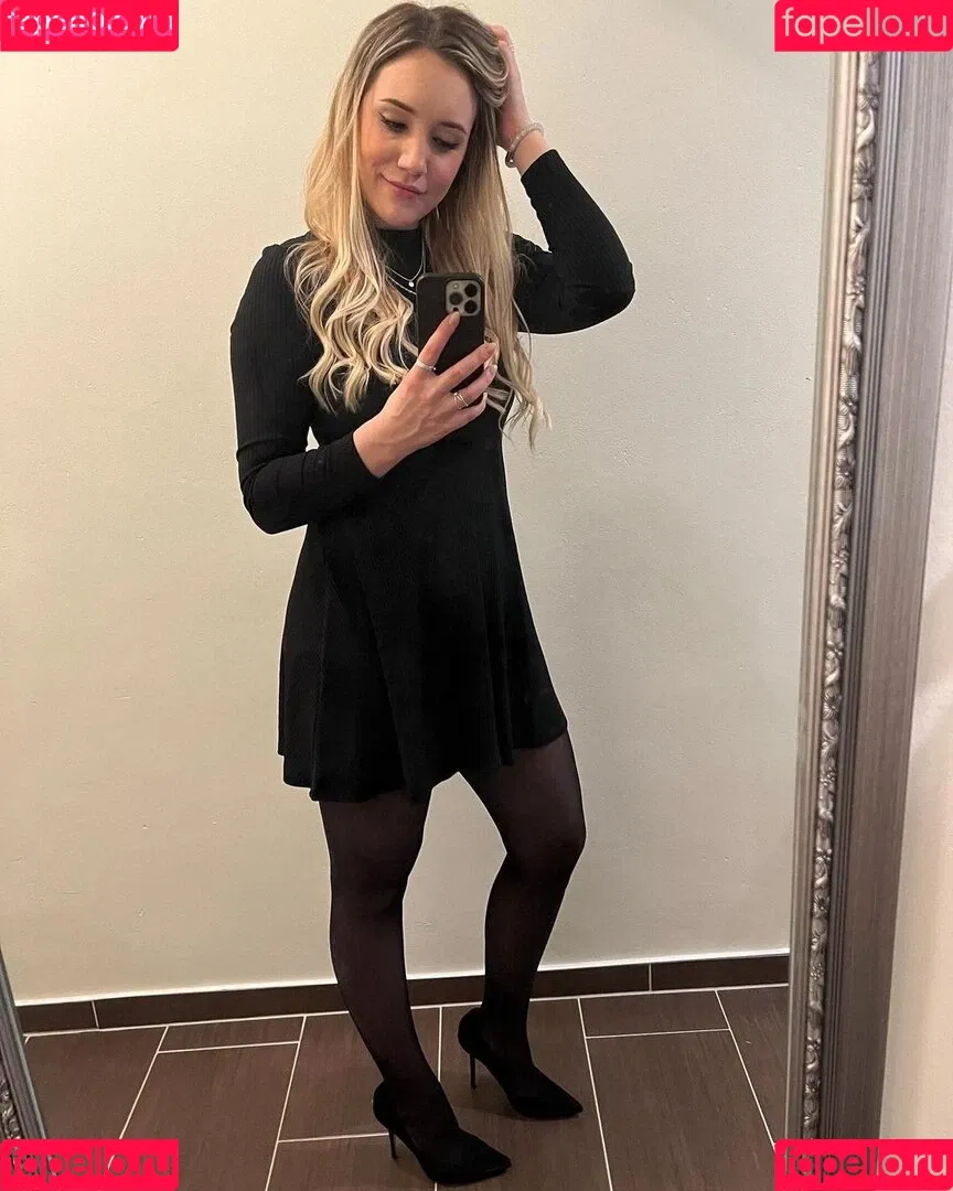 Sissor Onlyfans Photo Gallery 