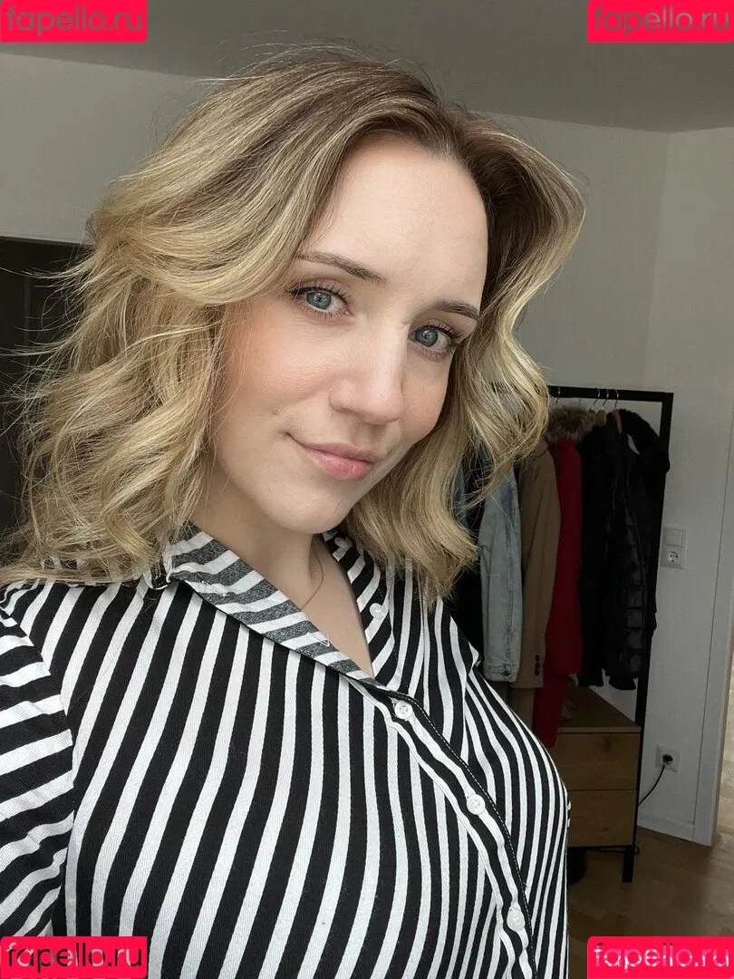 Sissor Onlyfans Photo Gallery 