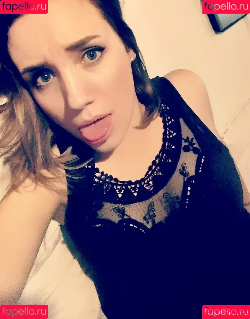 Sissor Onlyfans Photo Gallery 