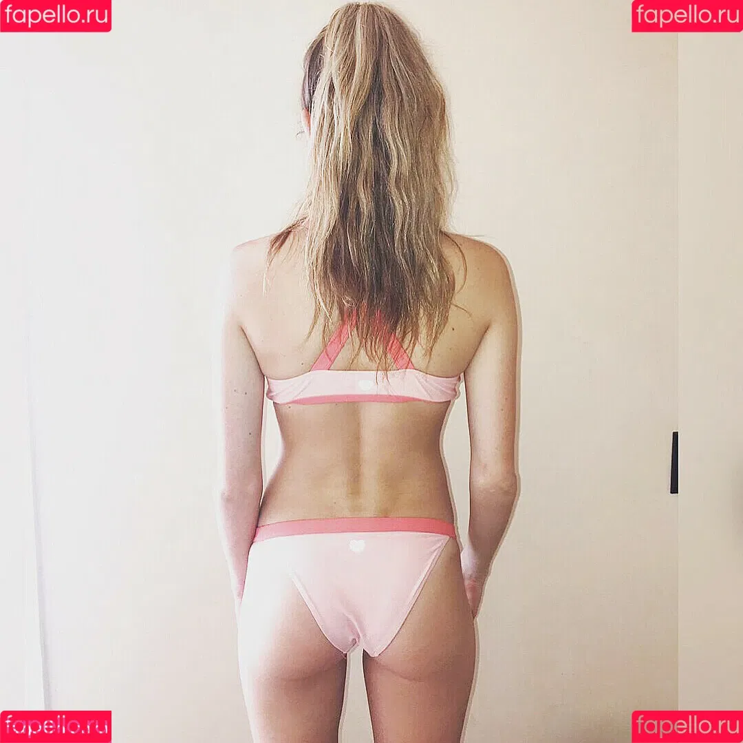Bella White Onlyfans Photo Gallery 