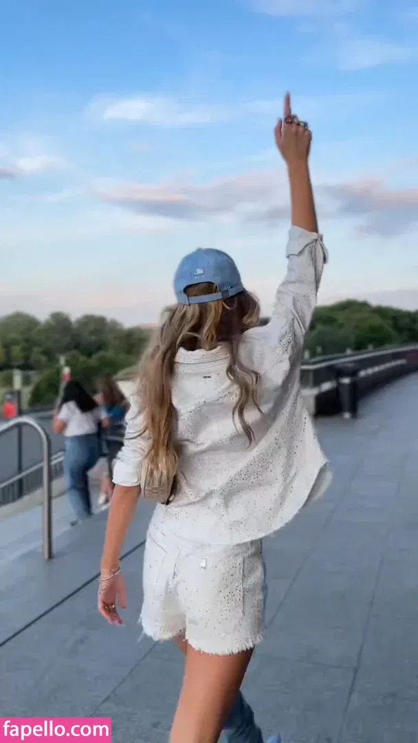 zoeytush Onlyfans Photo Gallery 