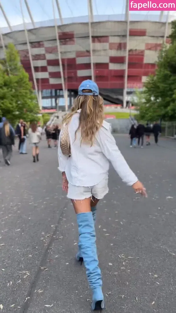 zoeytush Onlyfans Photo Gallery 