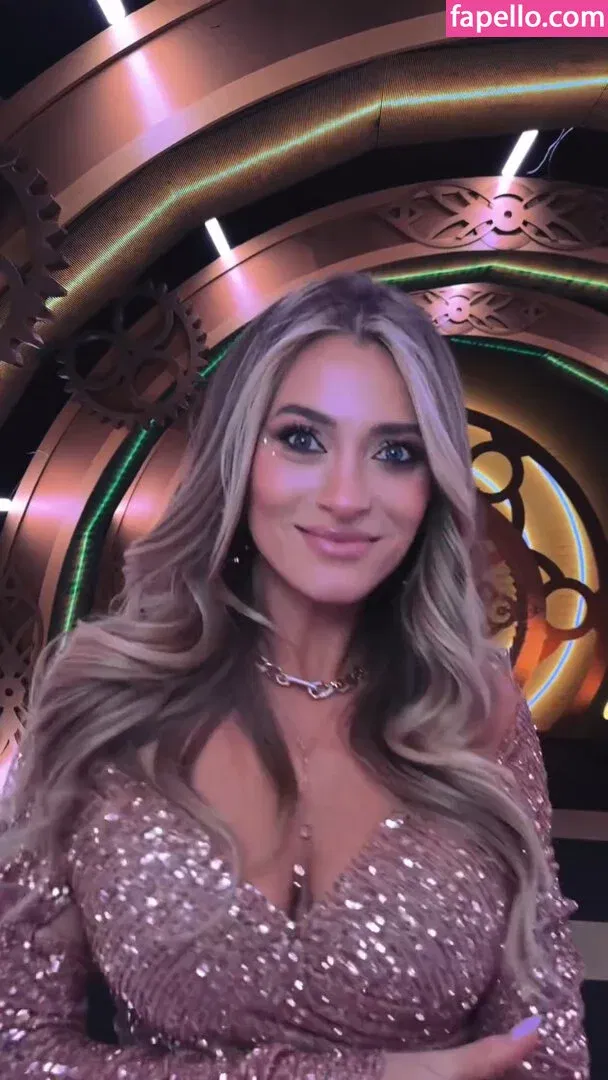 zoeytush Onlyfans Photo Gallery 