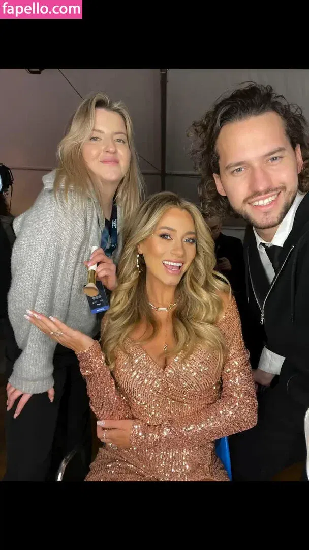 zoeytush Onlyfans Photo Gallery 