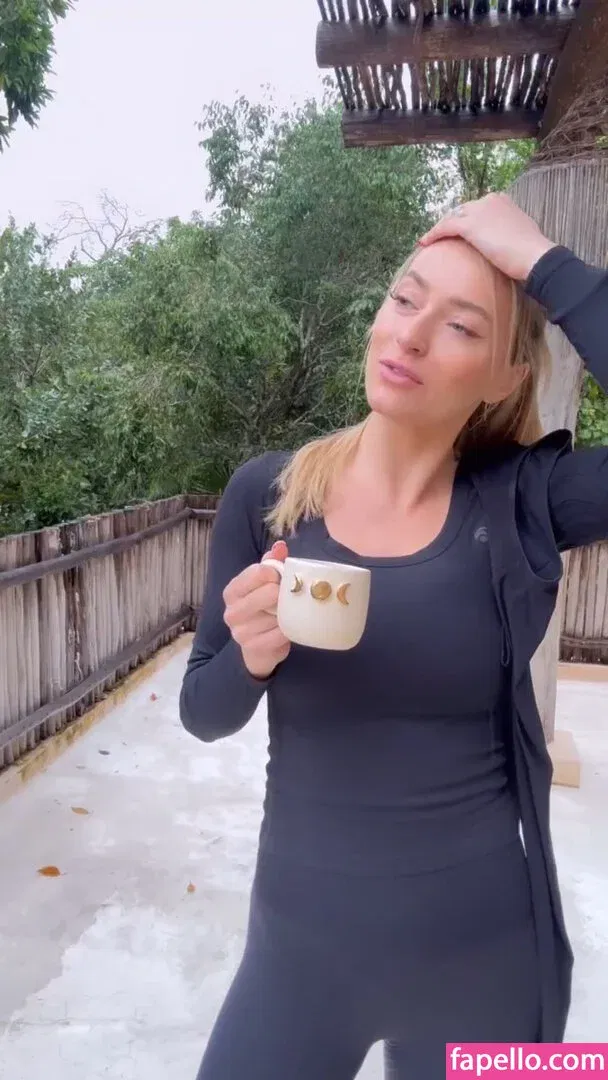 zoeytush Onlyfans Photo Gallery 