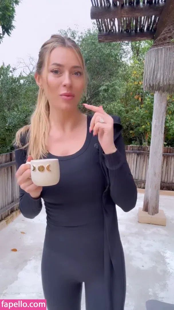 zoeytush Onlyfans Photo Gallery 