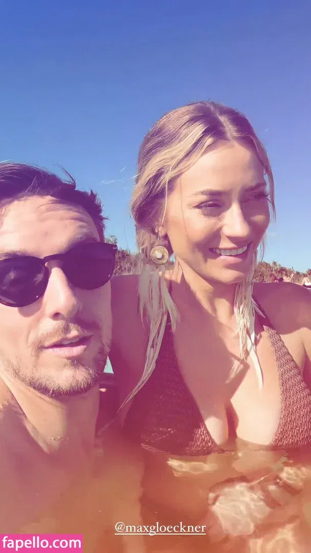 zoeytush Onlyfans Photo Gallery 