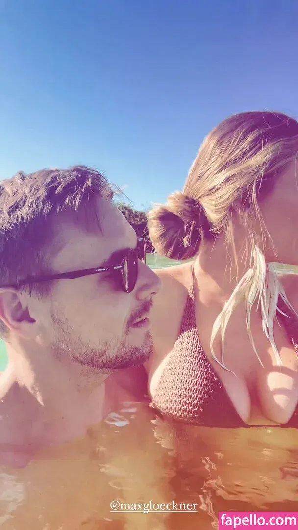 zoeytush Onlyfans Photo Gallery 