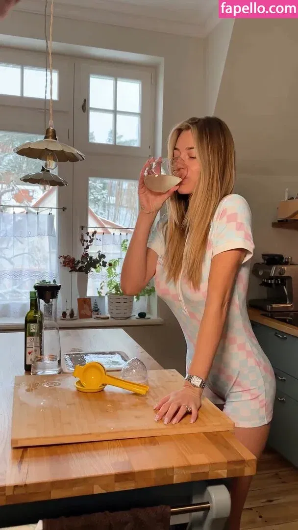 zoeytush Onlyfans Photo Gallery 