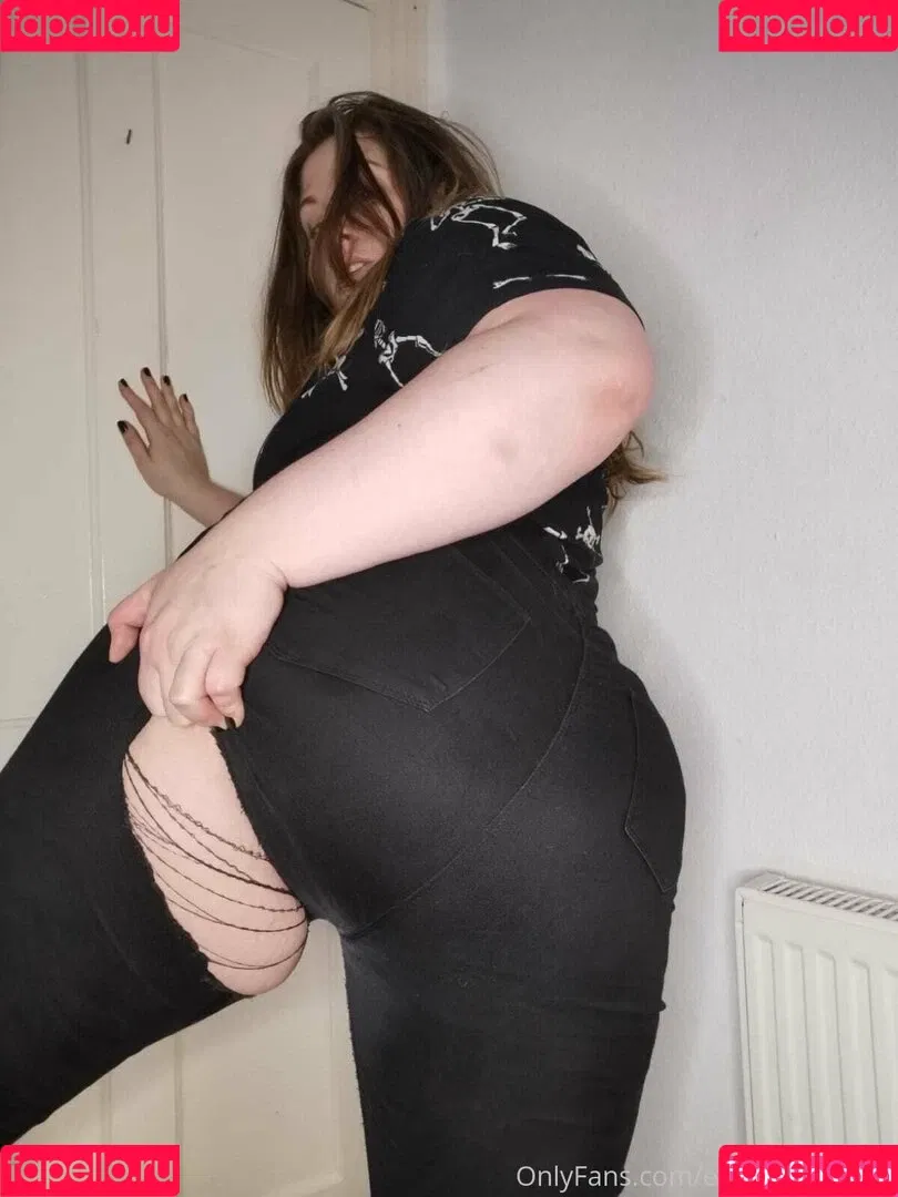 estella_bathory Onlyfans Photo Gallery 