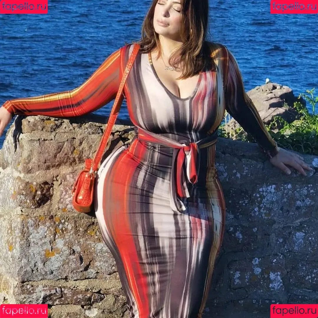 Sara Paris Onlyfans Photo Gallery 