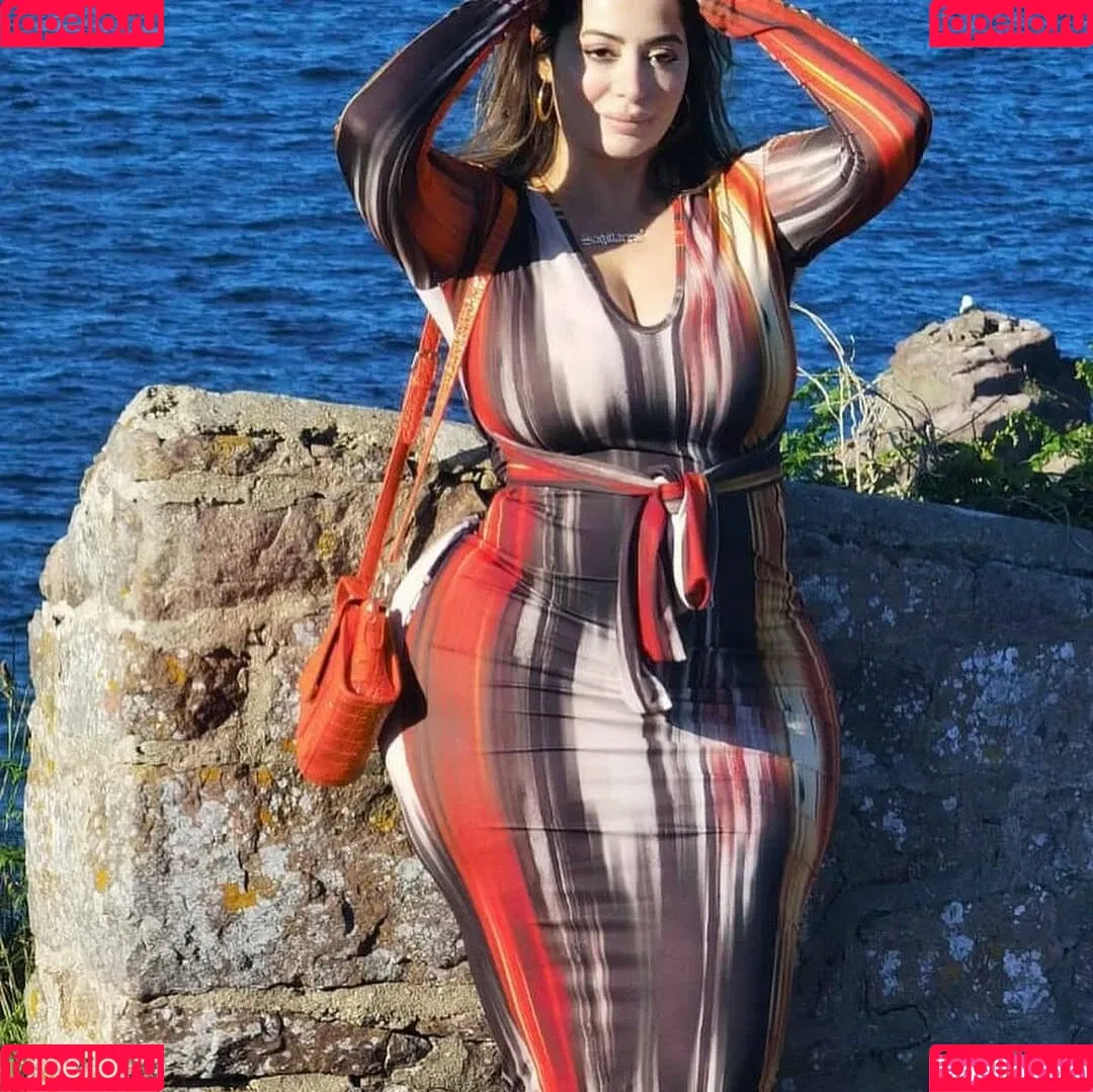 Sara Paris Onlyfans Photo Gallery 